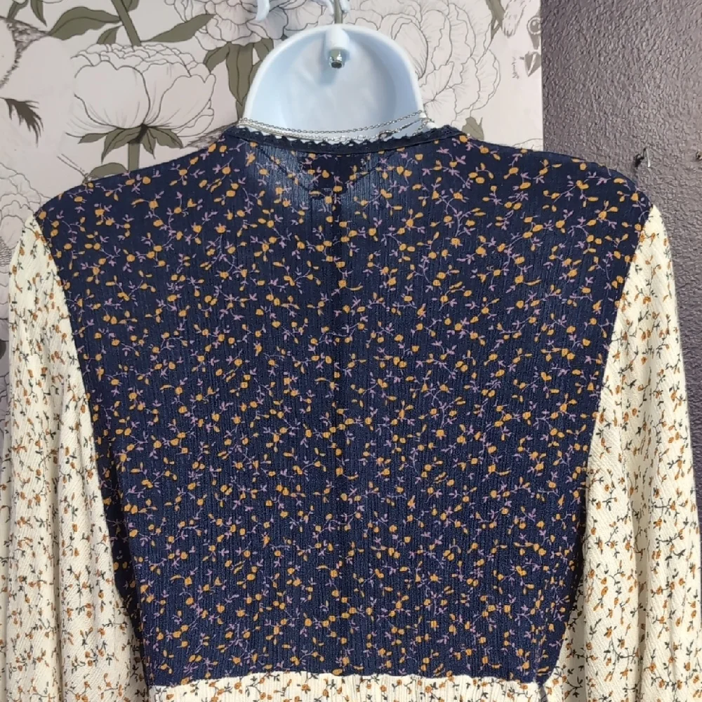 Anama Blue and Cream Patterned Tunic - Picture 9 of 9
